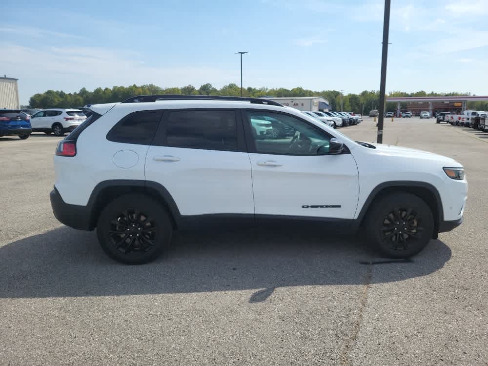 2023 Jeep Cherokee Altitude Lux