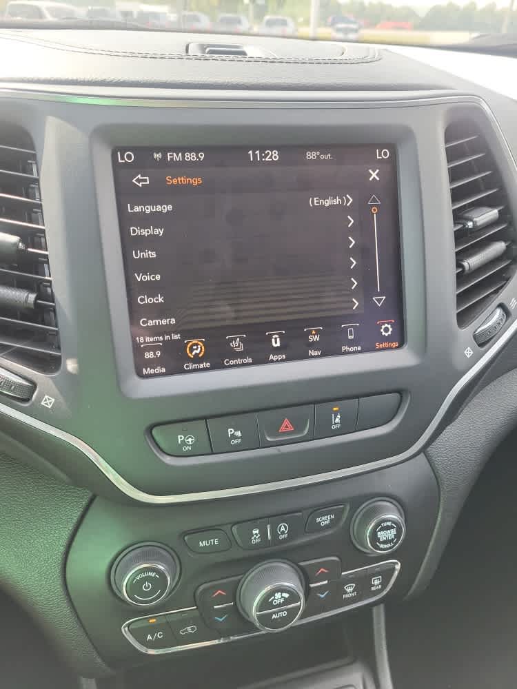 2023 Jeep Cherokee Altitude Lux