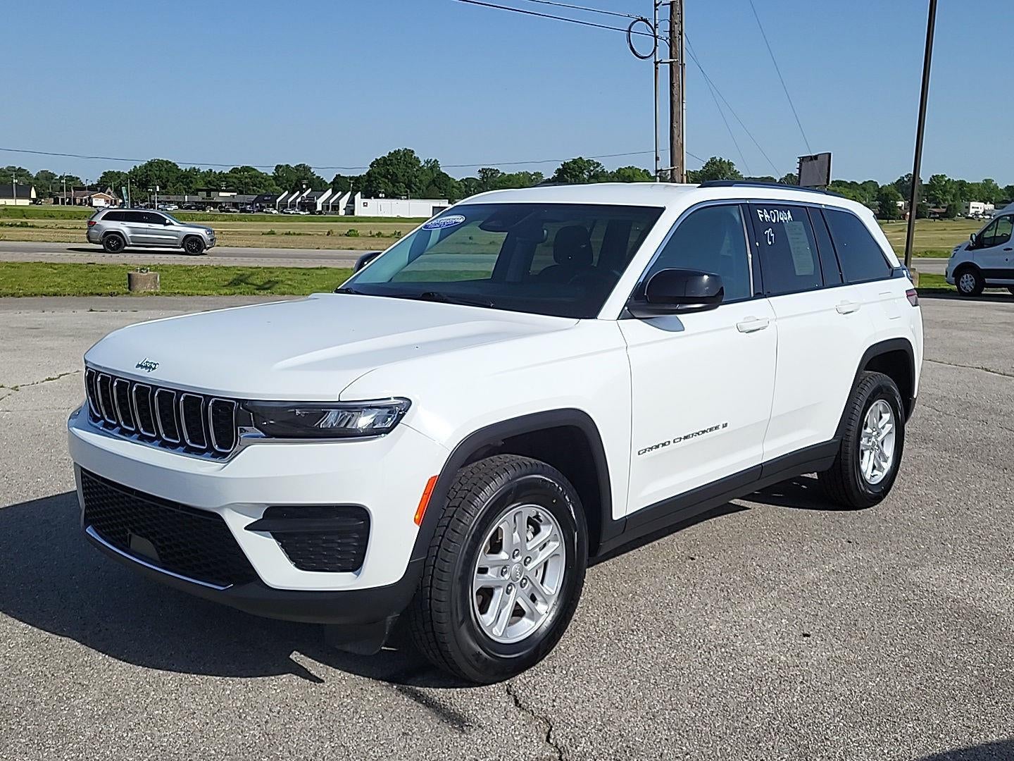 2023 Jeep Grand Cherokee Laredo