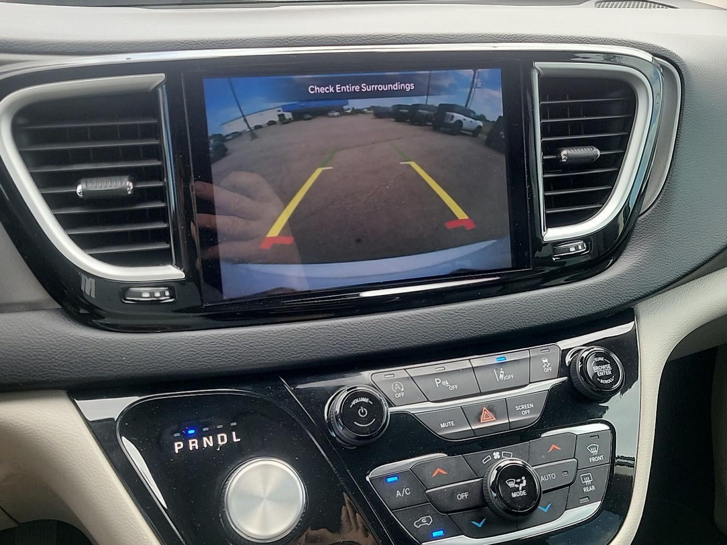 2023 Chrysler Pacifica Touring L