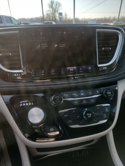 2022 Chrysler Pacifica Limited