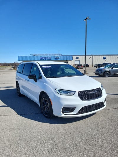 2024 Chrysler Pacifica Hybrid Hybrid S Appearance Pkg