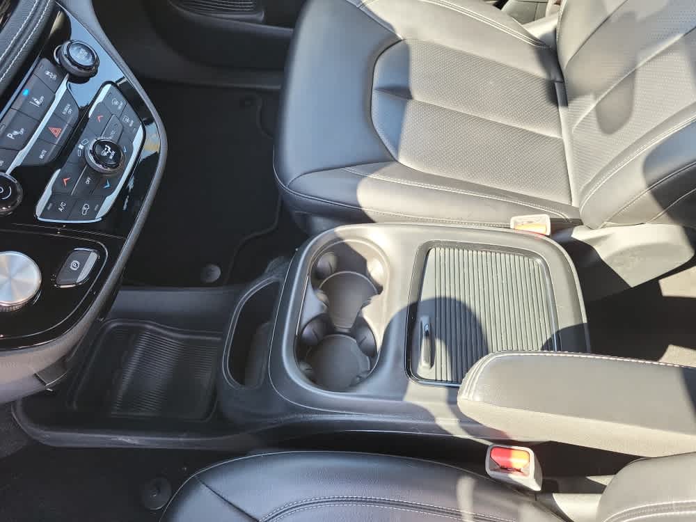 2024 Chrysler Pacifica Hybrid Hybrid S Appearance Pkg