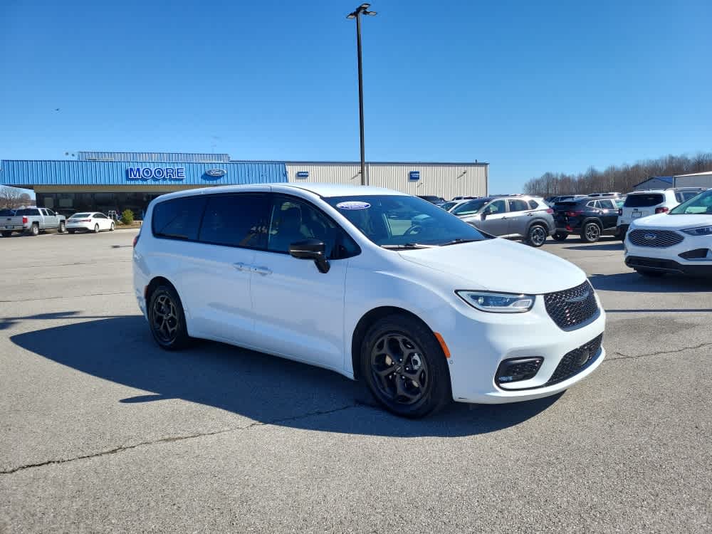2024 Chrysler Pacifica Hybrid Hybrid S Appearance Pkg