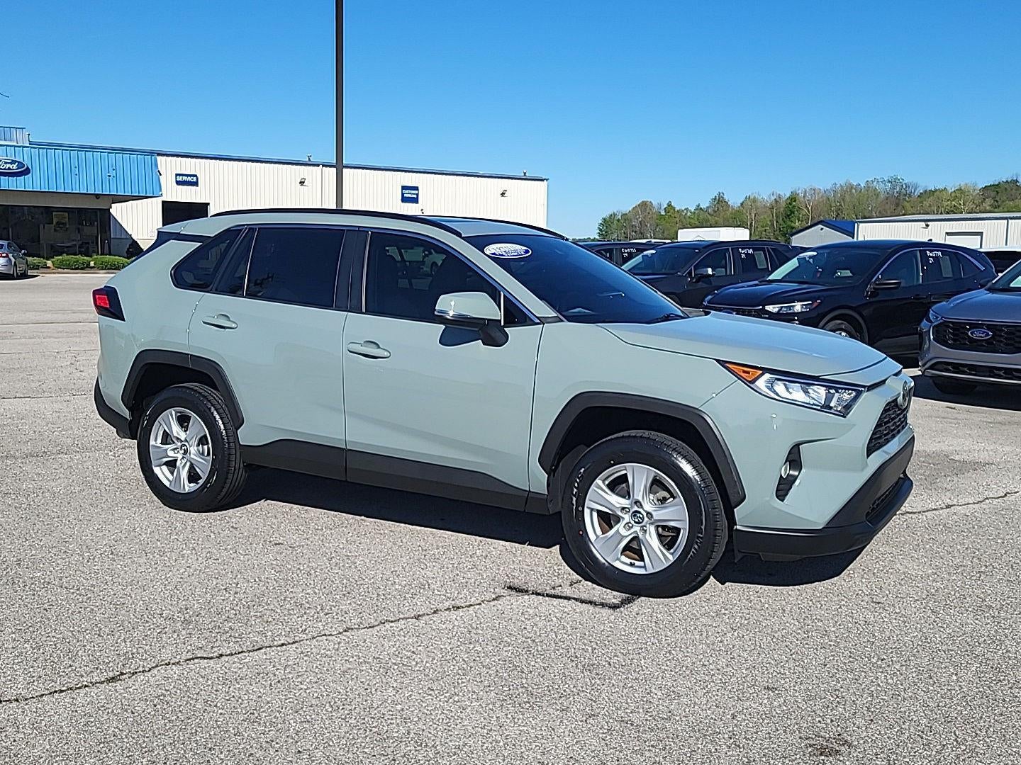 2020 Toyota RAV4 XLE