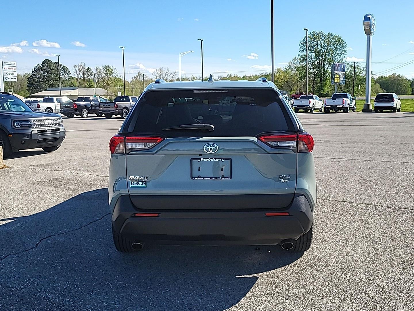 2020 Toyota RAV4 XLE