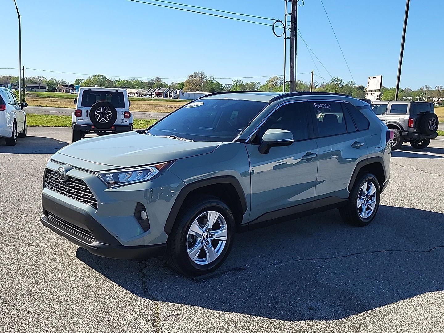 2020 Toyota RAV4 XLE