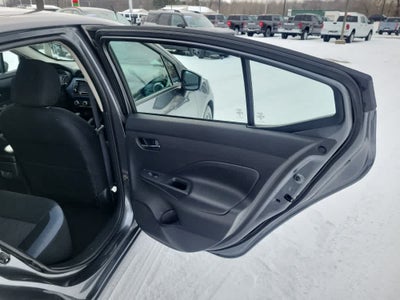 2023 Nissan Versa SV