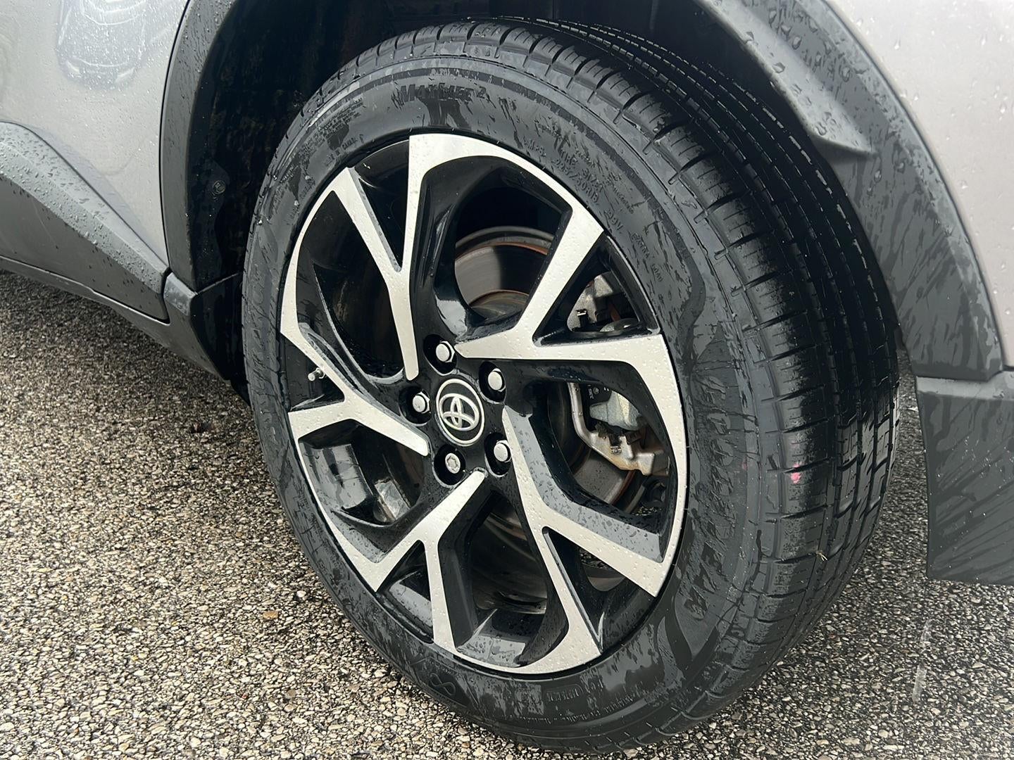 2019 Toyota C-HR XLE