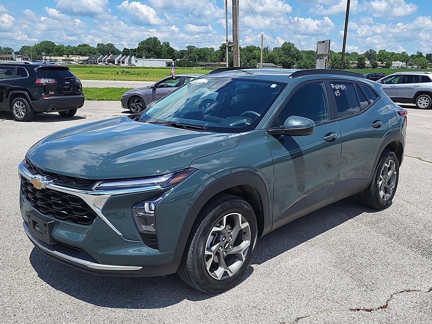2025 Chevrolet Trax LT