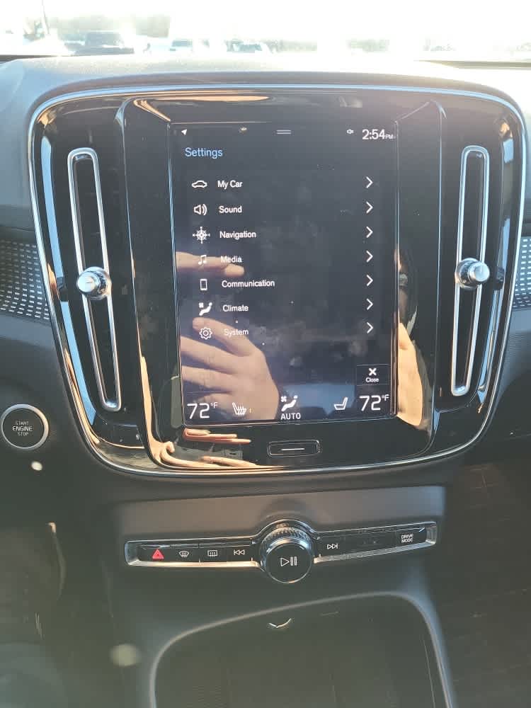 2020 Volvo XC40 R-Design