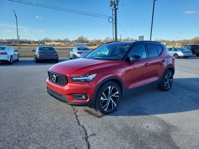2020 Volvo XC40 R-Design