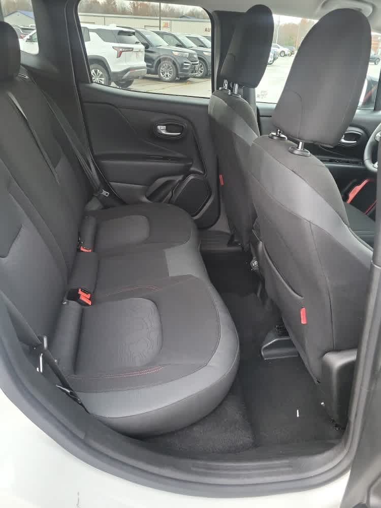 2023 Jeep Renegade Trailhawk