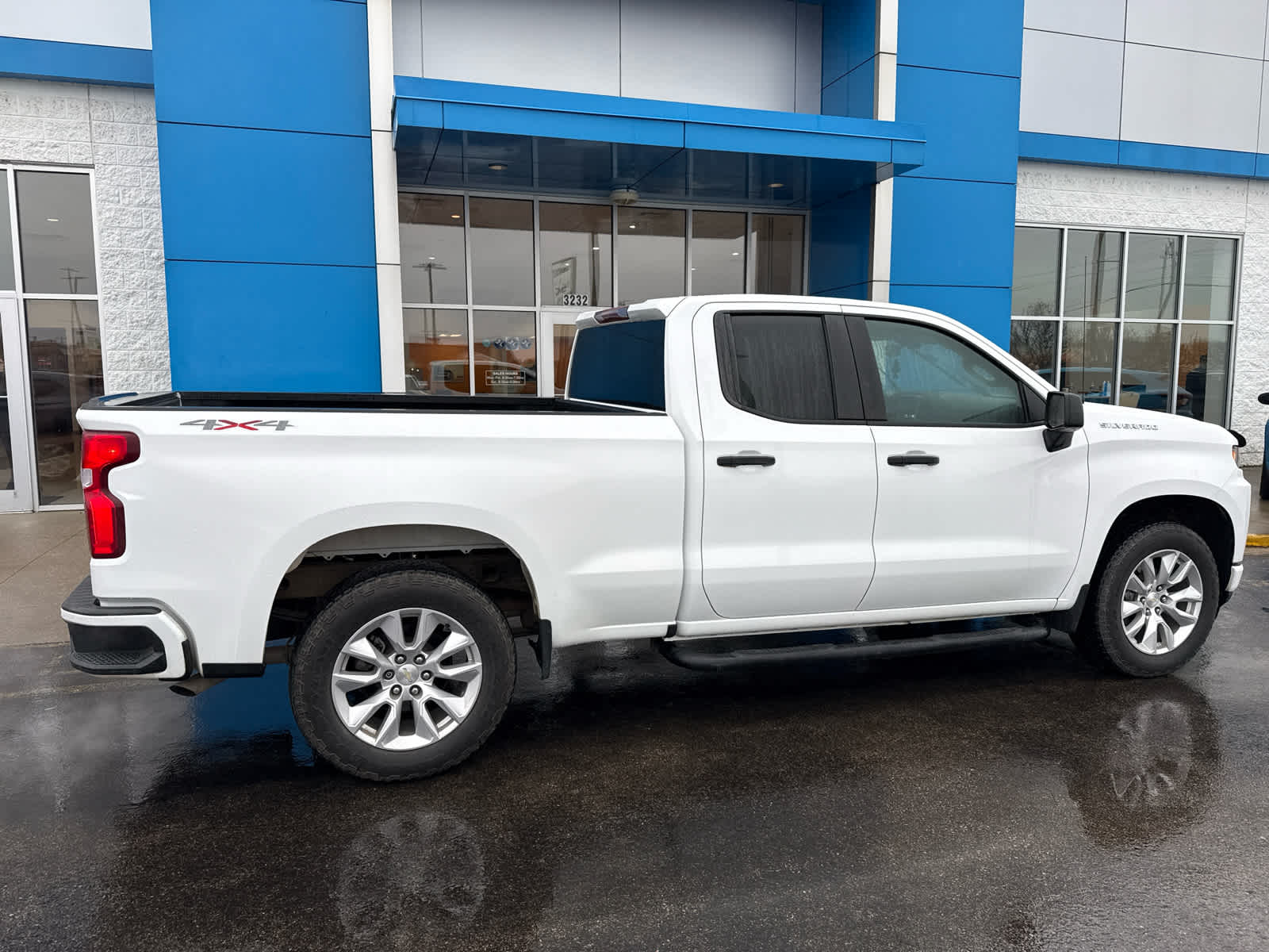 2020 Chevrolet Silverado 1500 Custom
