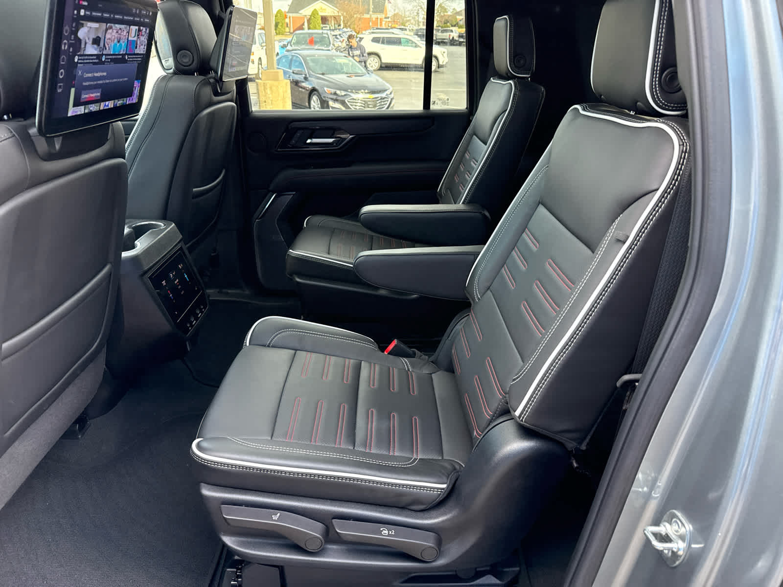 2025 GMC Yukon XL AT4 Ultimate