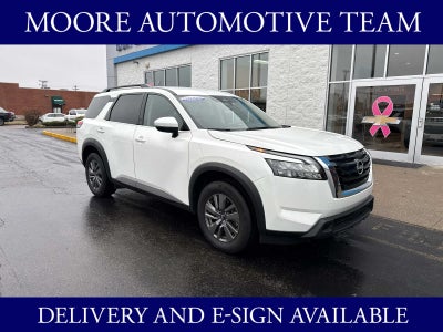 2025 Nissan Pathfinder SV