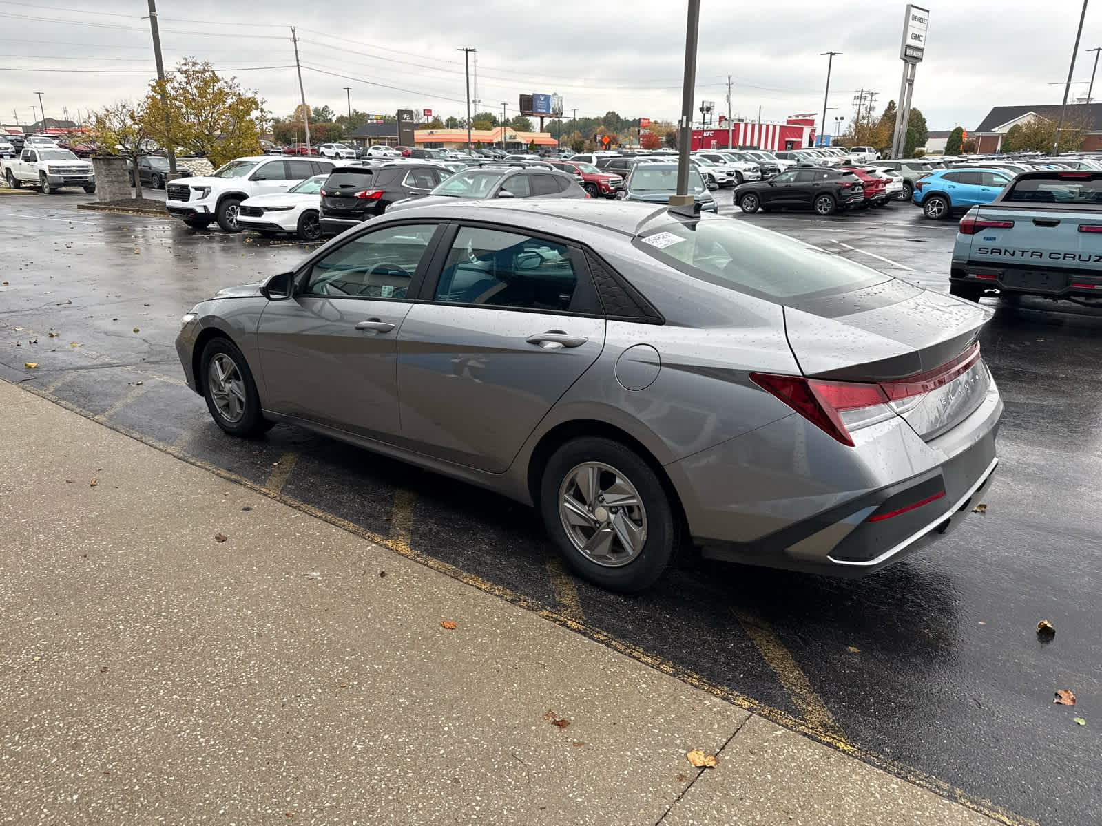 2024 Hyundai Elantra SE