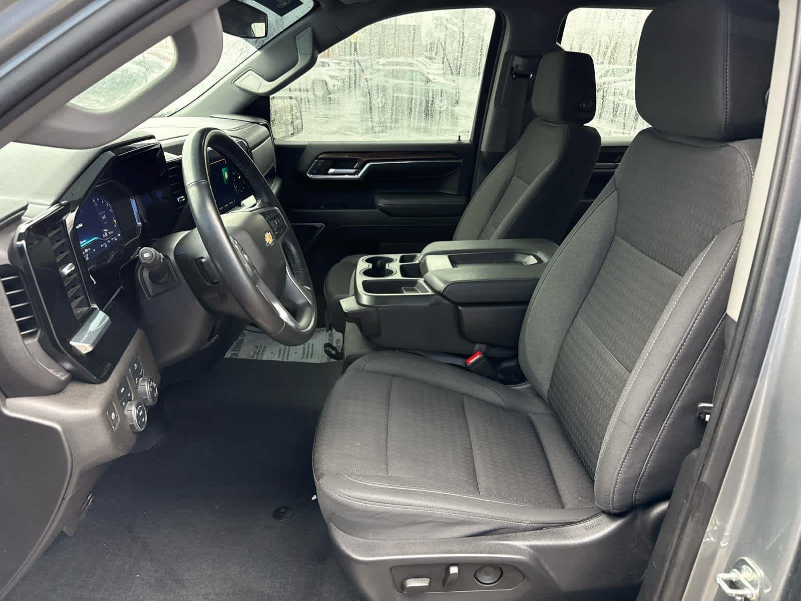 2023 Chevrolet Silverado 1500 LT (2FL)