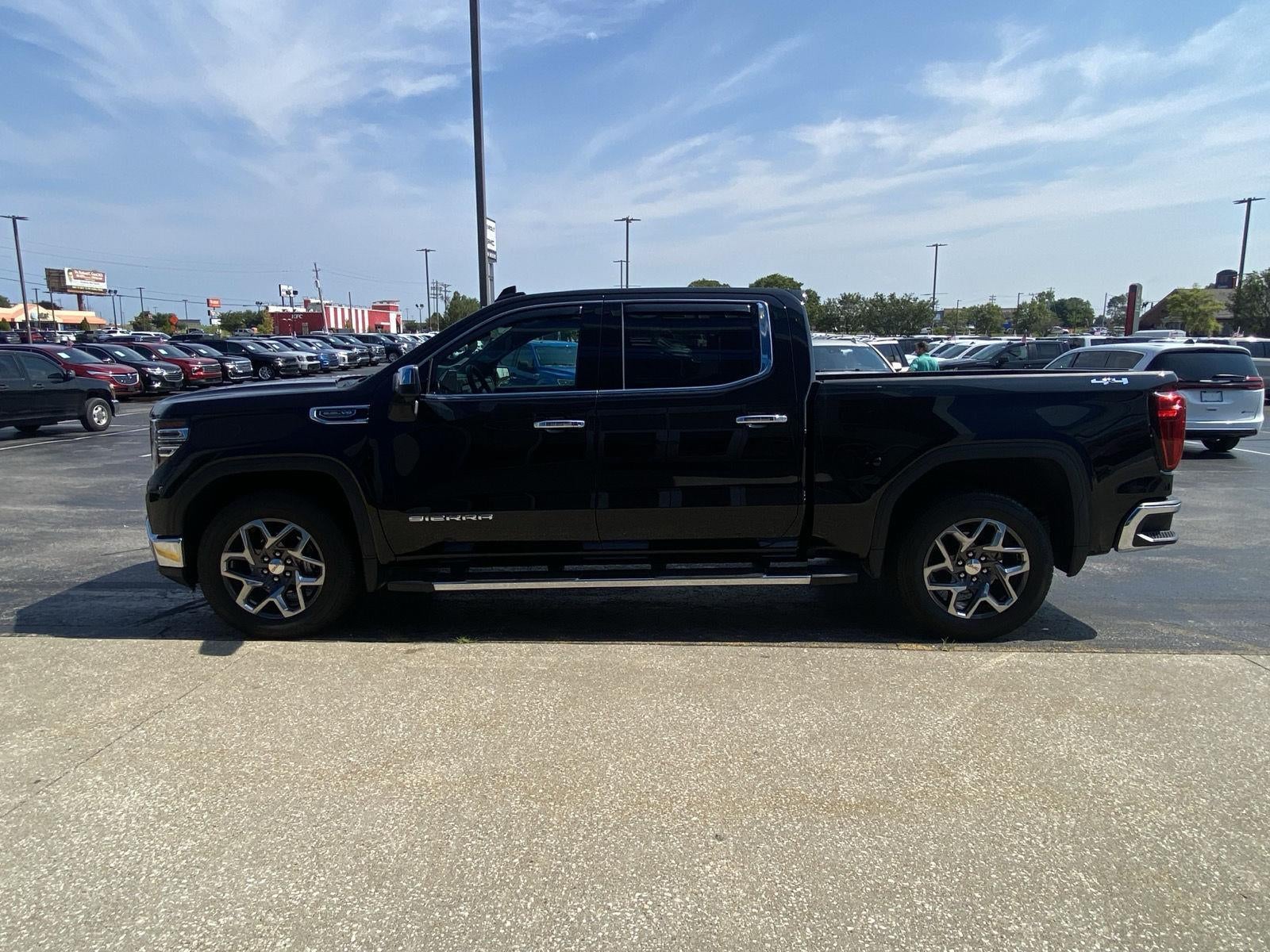 2024 GMC Sierra 1500 SLT