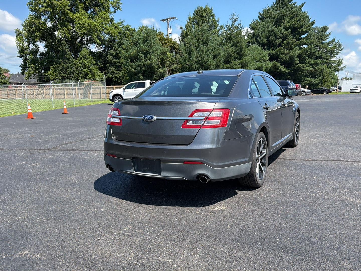 2015 Ford Taurus SEL