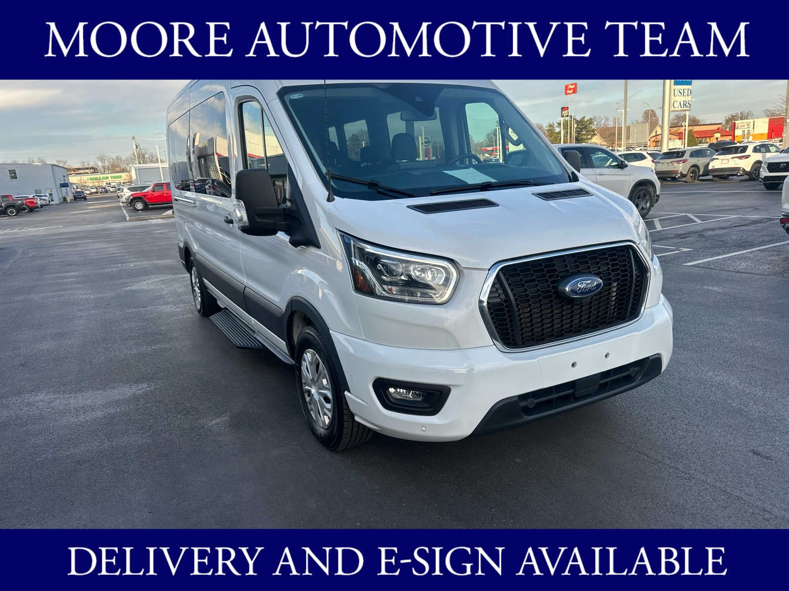 2023 Ford Transit Passenger XLT
