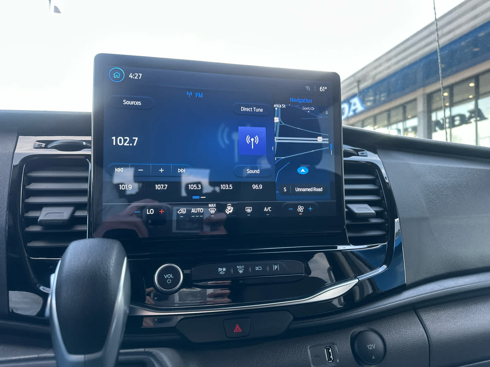 2023 Ford Transit Passenger XLT