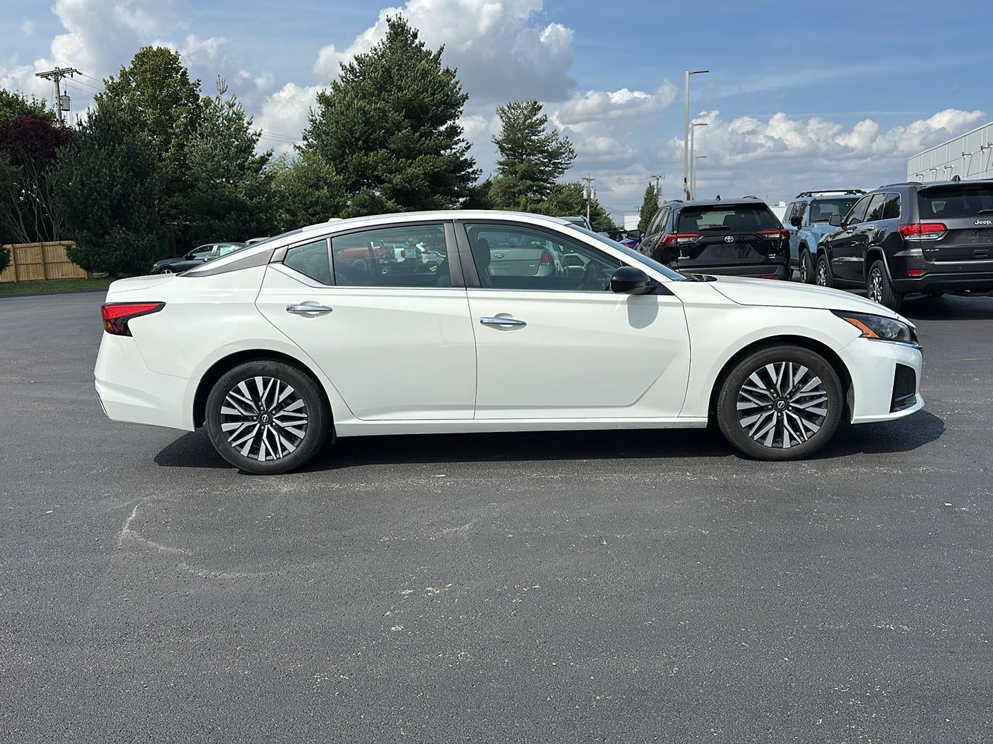 2025 Nissan Altima SV