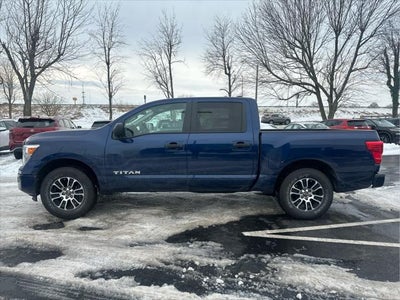 2023 Nissan Titan SV