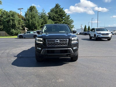 2024 Nissan Frontier SL