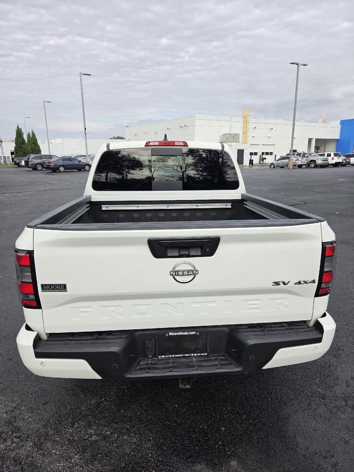 2023 Nissan Frontier SV
