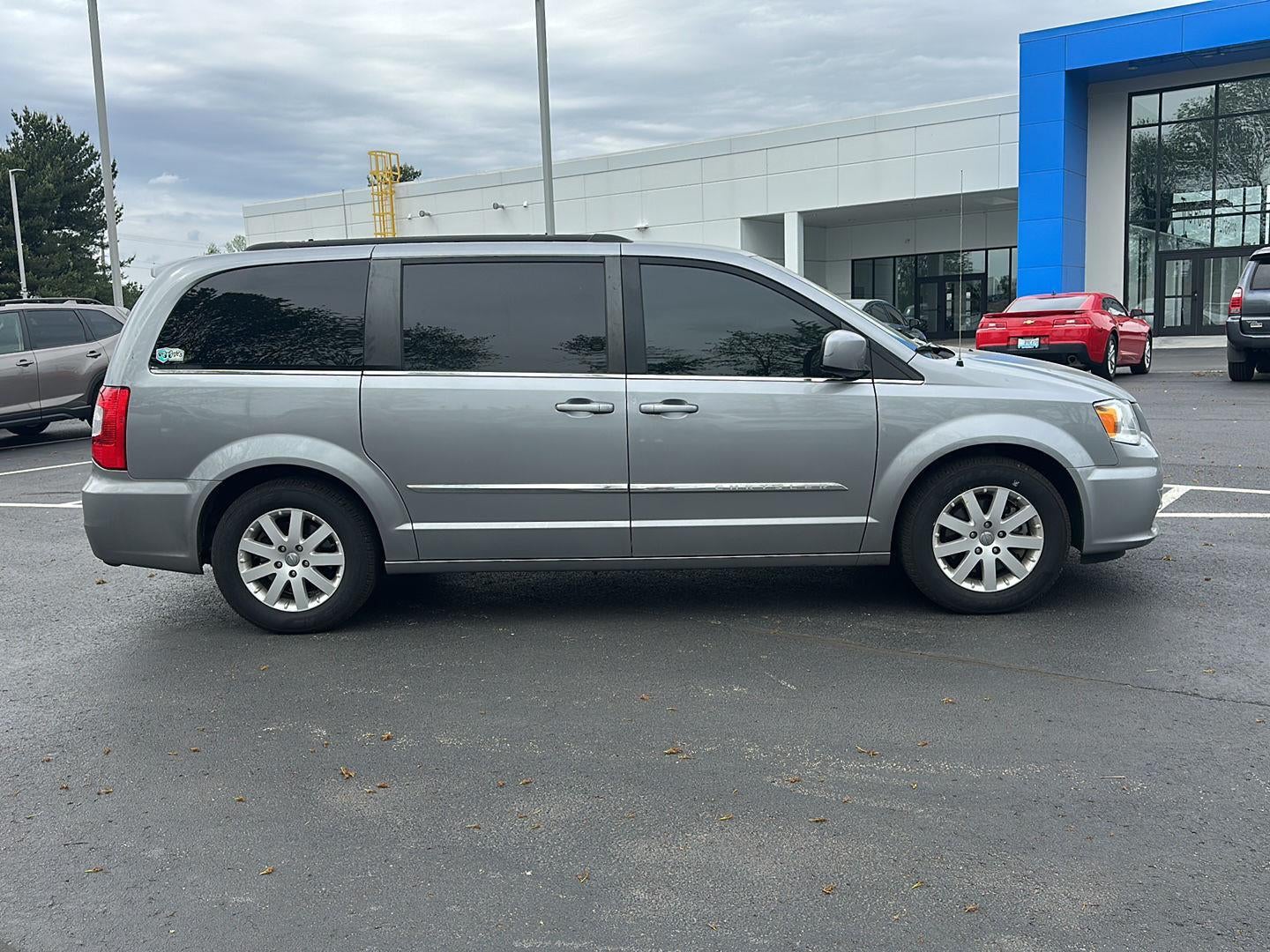 2016 Chrysler Town & Country Touring