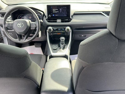 2025 TOYOTA TRUCK RAV4 HYBRID LE