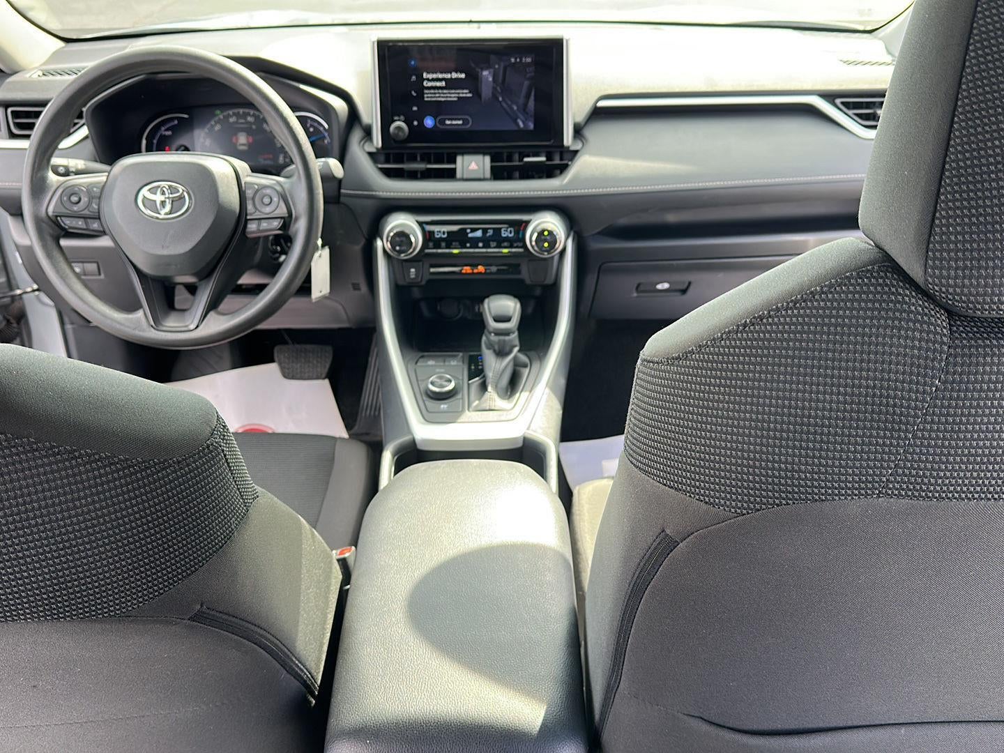 2025 TOYOTA TRUCK RAV4 HYBRID LE