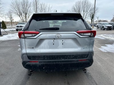 2025 Toyota RAV4 Hybrid LE