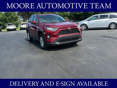 2020 Toyota RAV4 XLE