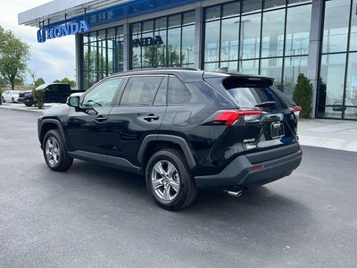 2024 TOYOTA TRUCK RAV4 XLE