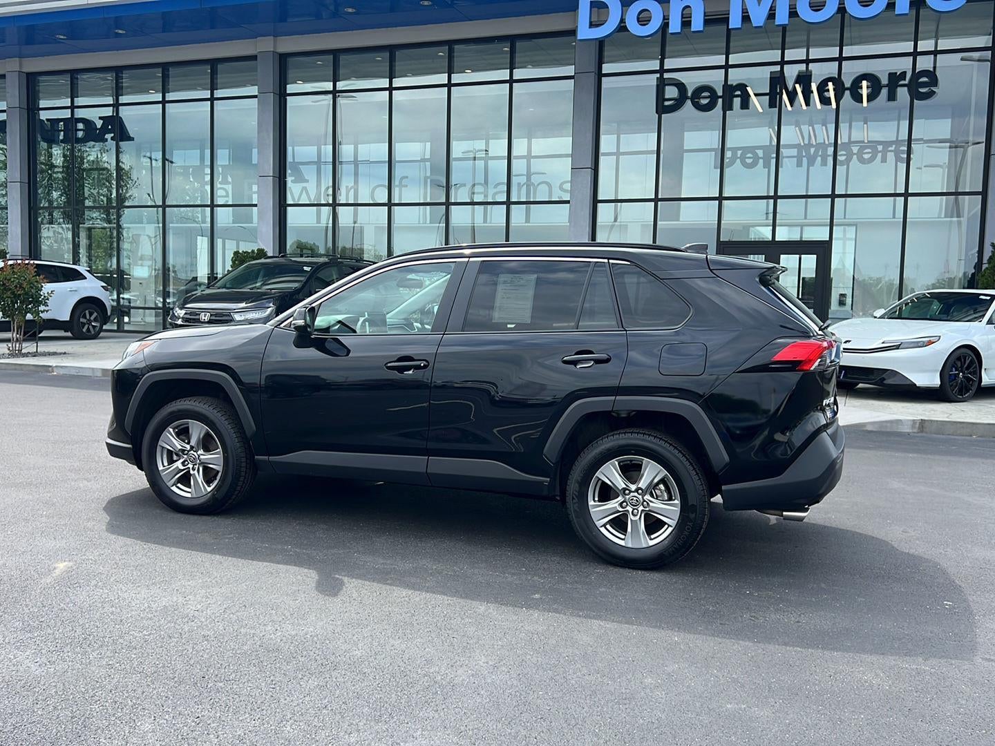 2024 TOYOTA TRUCK RAV4 XLE