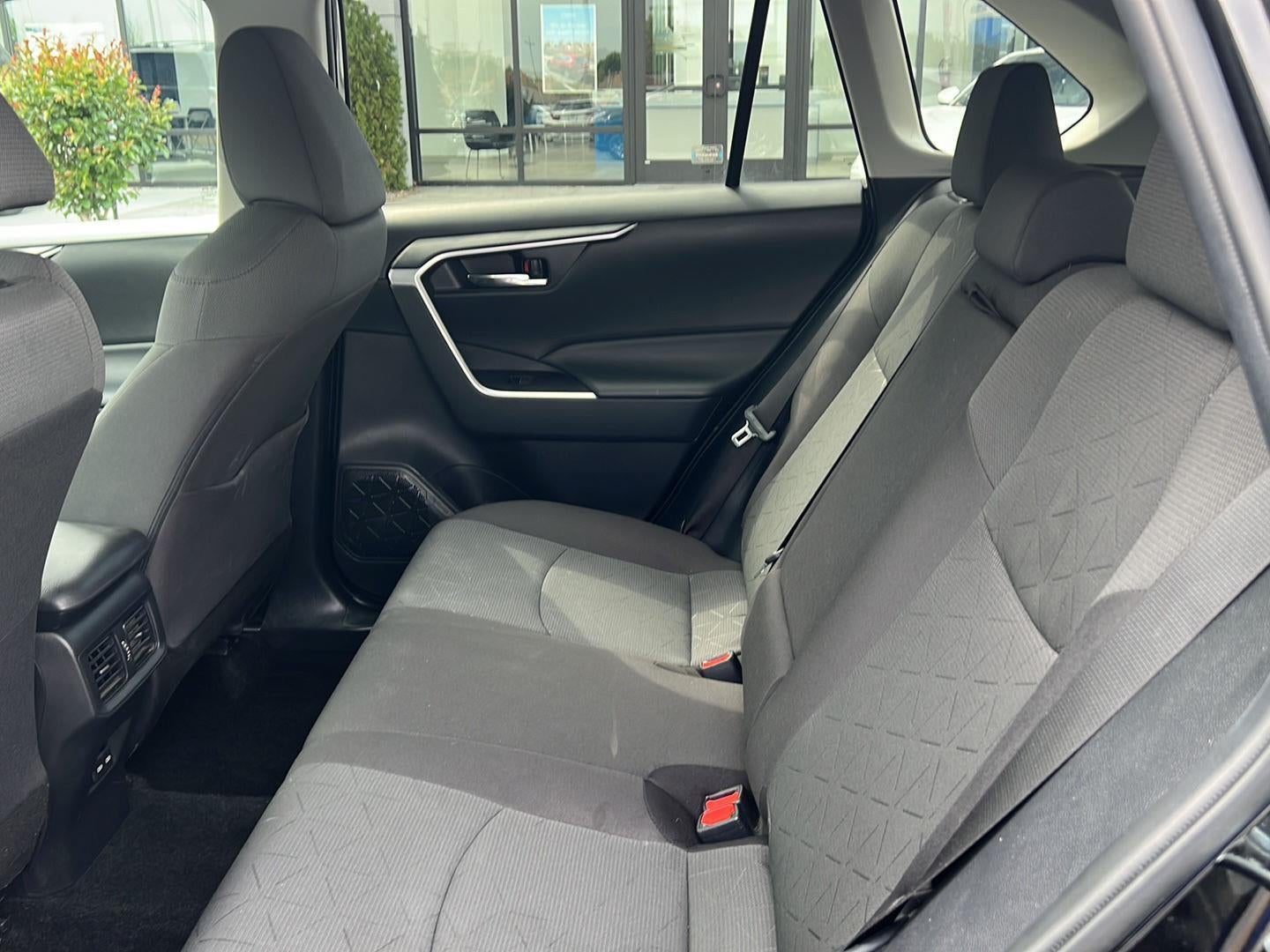 2024 TOYOTA TRUCK RAV4 XLE