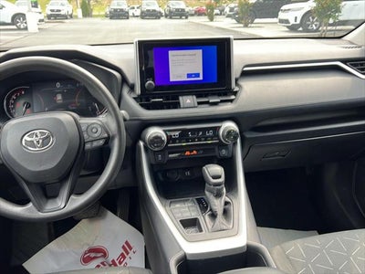 2024 TOYOTA TRUCK RAV4 XLE