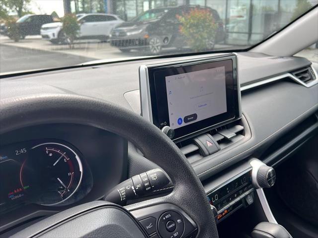 2024 TOYOTA TRUCK RAV4 XLE
