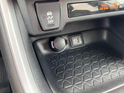 2024 TOYOTA TRUCK RAV4 XLE