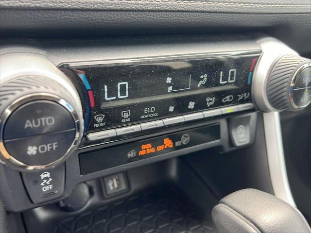 2024 TOYOTA TRUCK RAV4 XLE