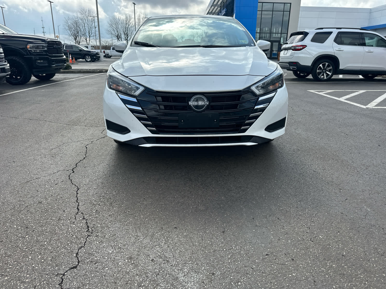 2025 Nissan Versa SV