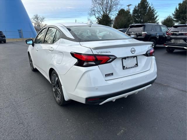 2023 Nissan Versa SR