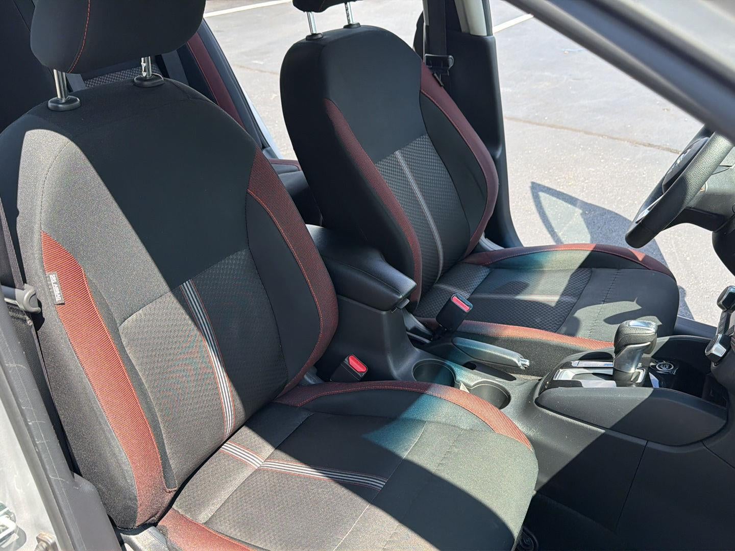 2024 Nissan Versa SR