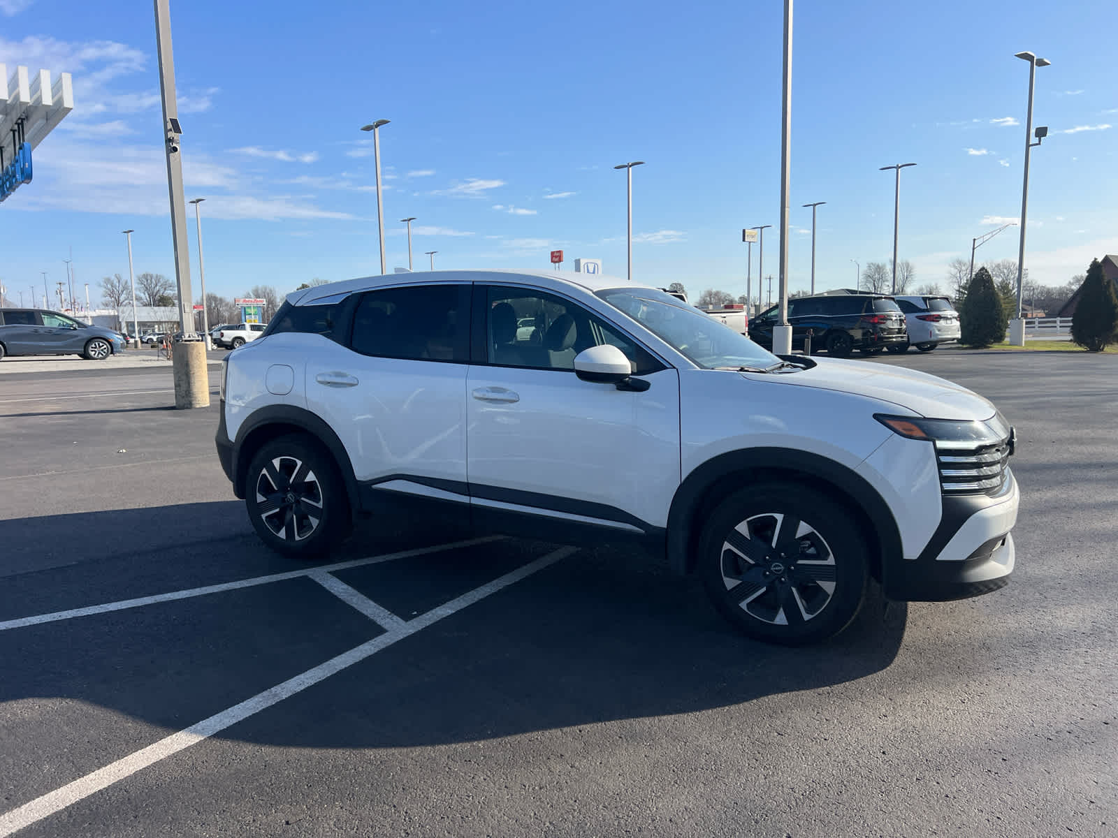 2025 Nissan Kicks SV