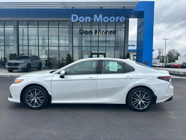 2024 Toyota Camry Hybrid XLE