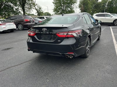 2024 Toyota Camry SE