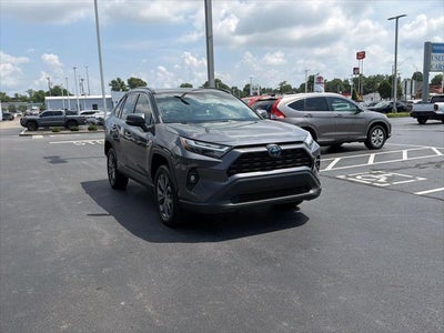 2022 Toyota RAV4 Hybrid XLE Premium