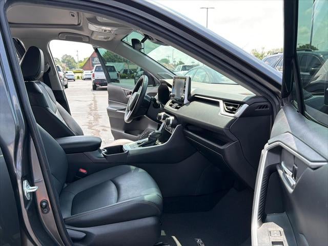 2022 Toyota RAV4 Hybrid XLE Premium